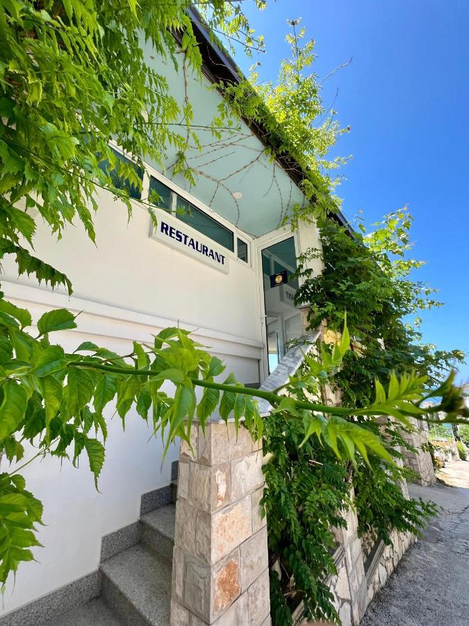 Apartments Amina Ulcinj Exterior photo